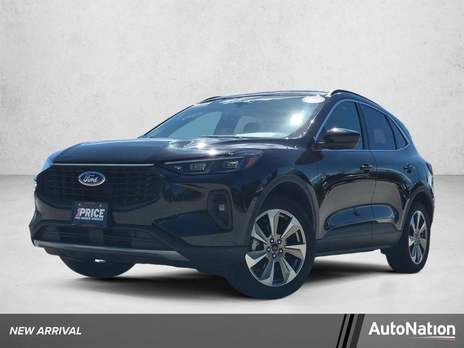 2025 Ford Escape Platinum — photo 1 of 26