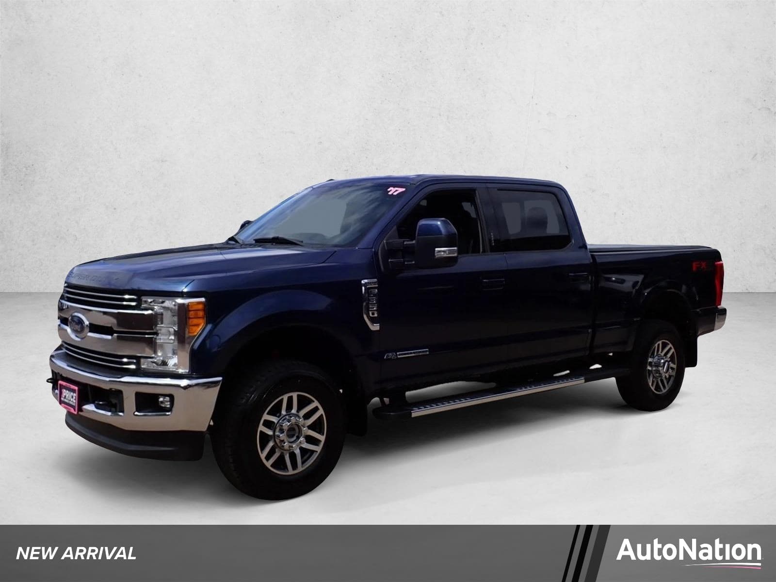 2017 Ford Super Duty F-350 SRW Lariat — photo 1 of 23