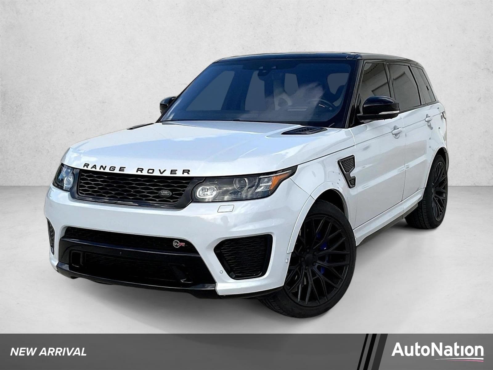 2017 Land Rover Range Rover Sport SVR — photo 1 of 30
