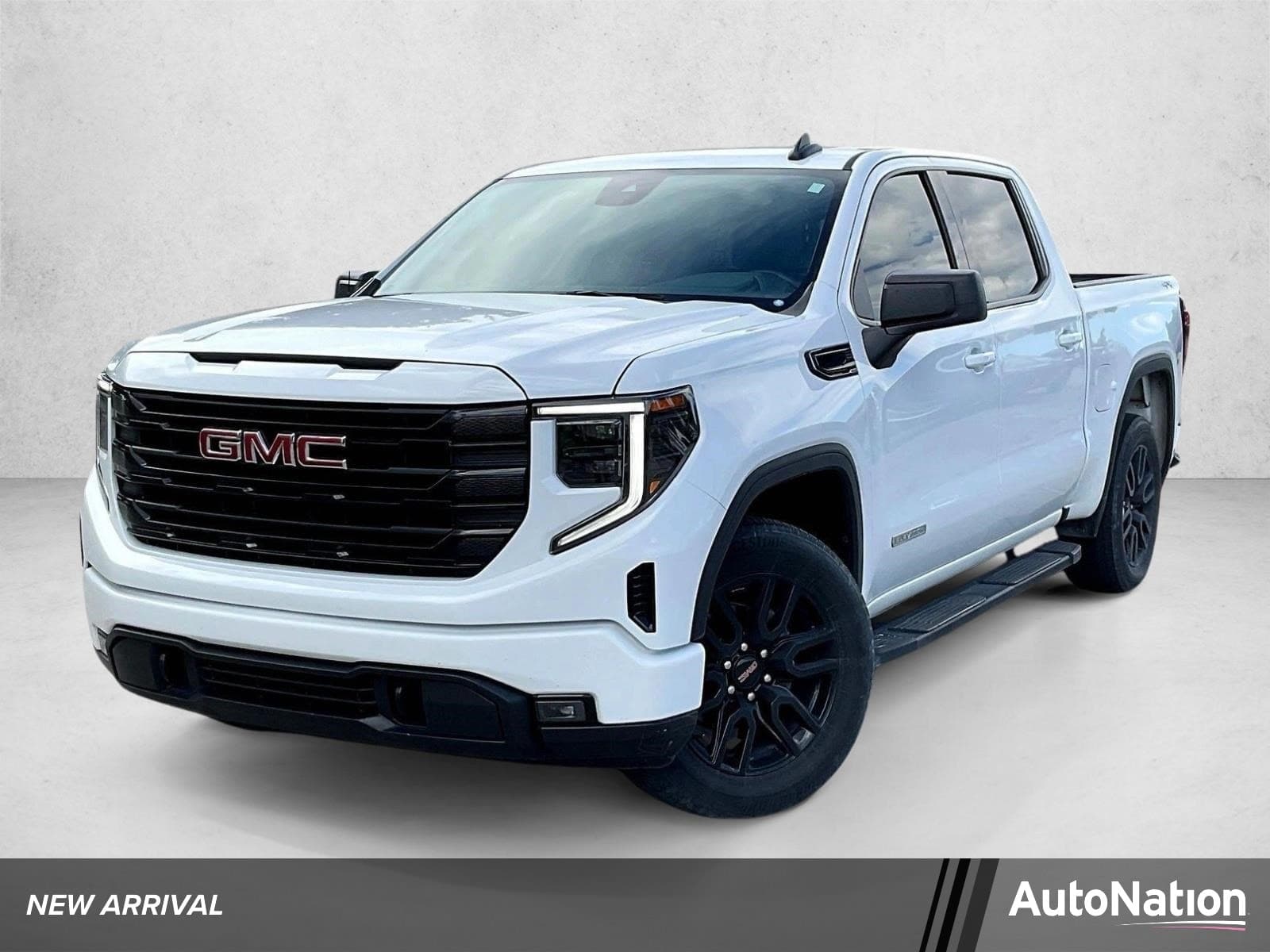 2024 GMC Sierra 1500 Elevation — photo 1 of 30