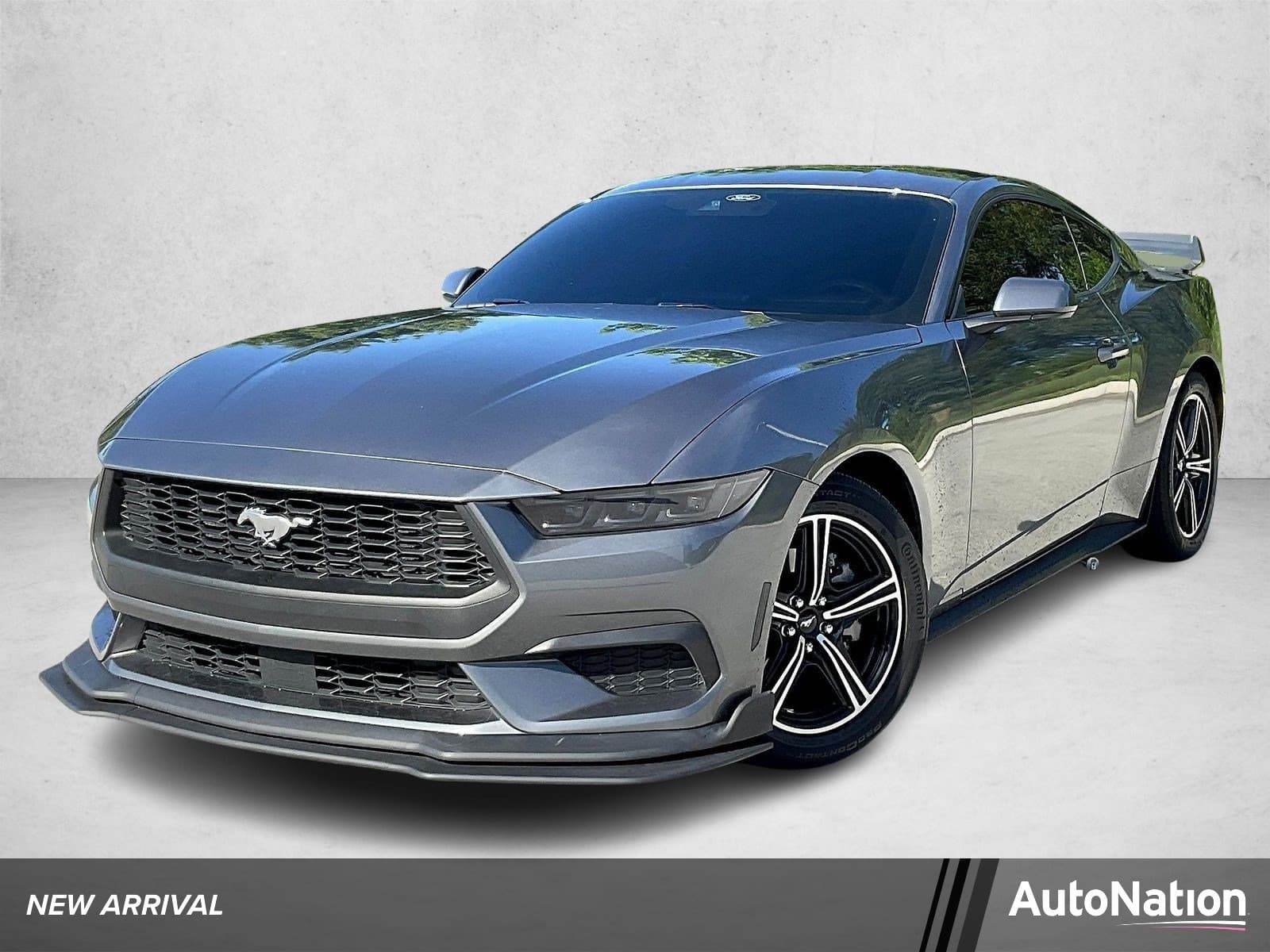 2025 Ford Mustang EcoBoost — photo 1 of 30