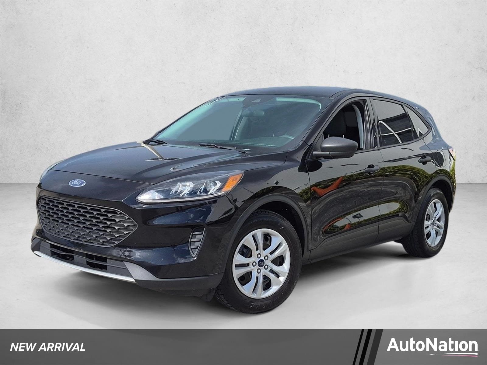 2022 Ford Escape S — photo 1 of 22