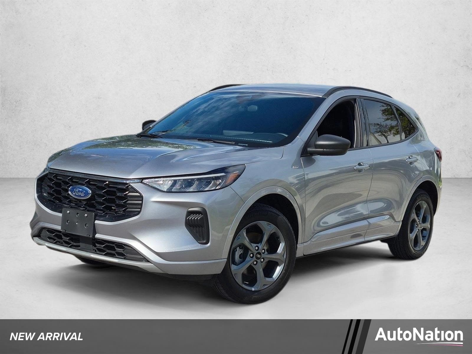2024 Ford Escape ST-Line — photo 1 of 23