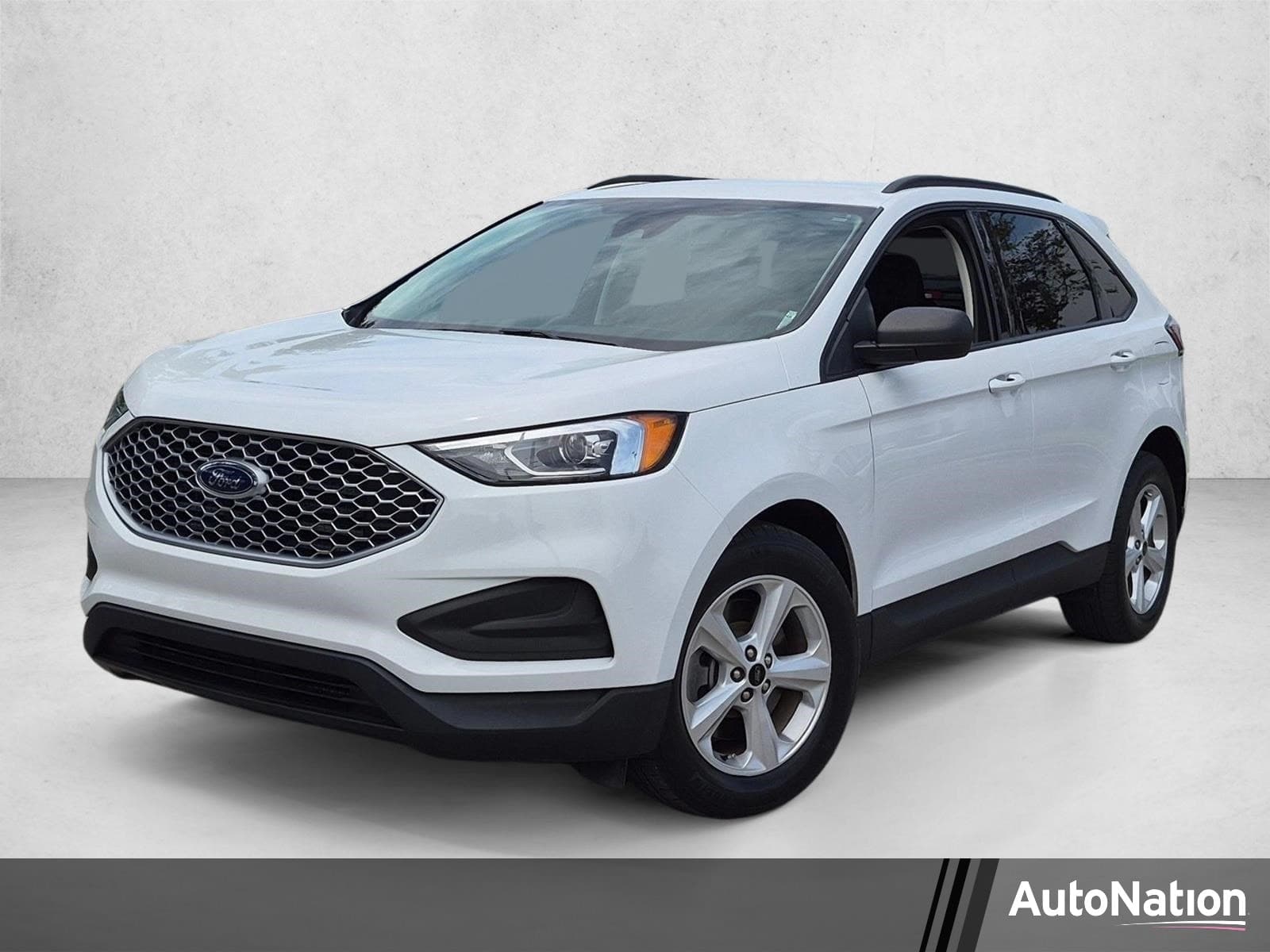 2023 Ford Edge SE — photo 1 of 22
