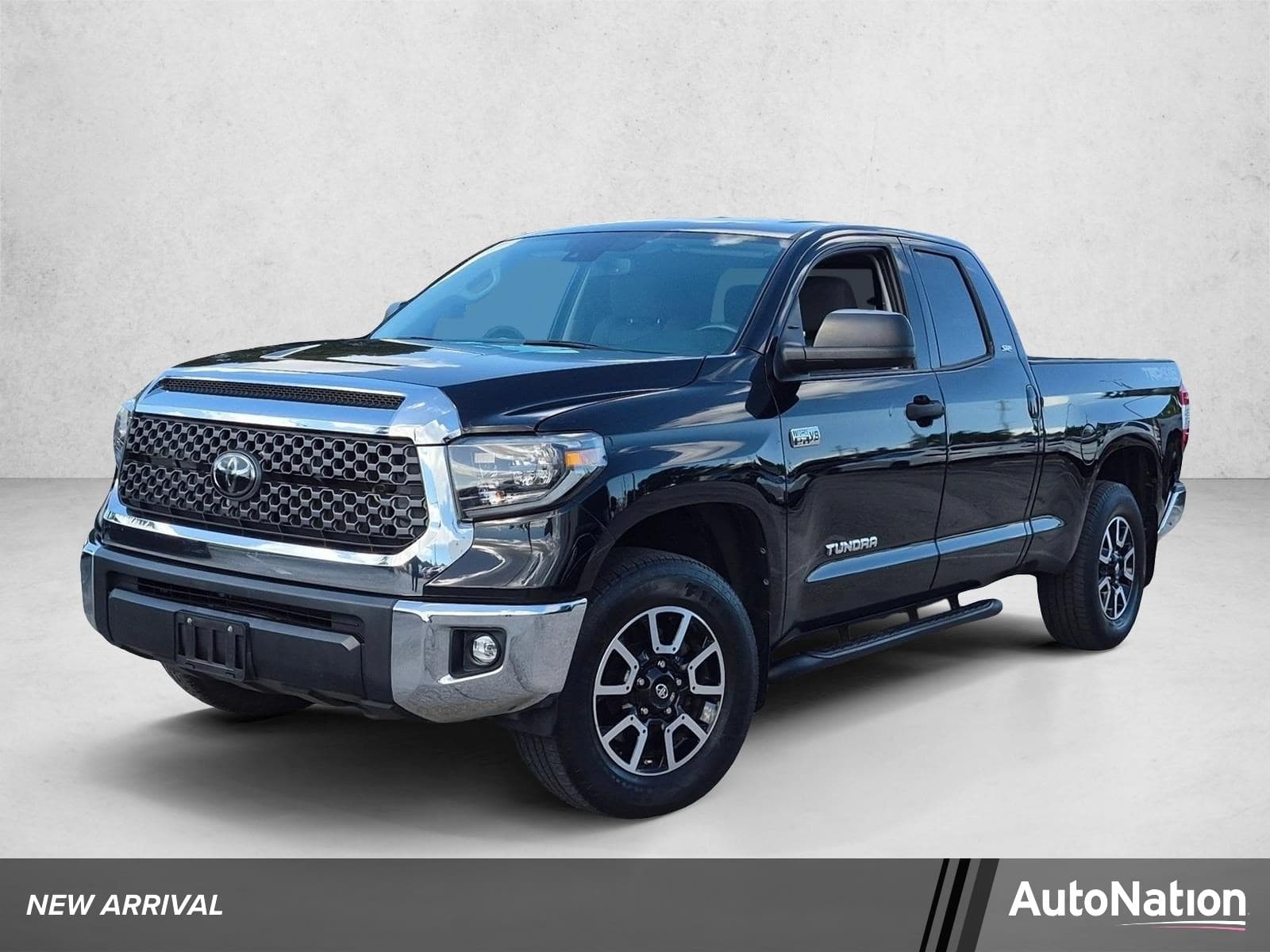 2021 Toyota Tundra 4WD SR5 — photo 1 of 20