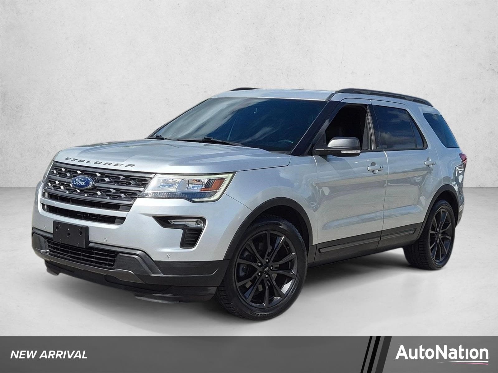 2019 Ford Explorer XLT — photo 1 of 25