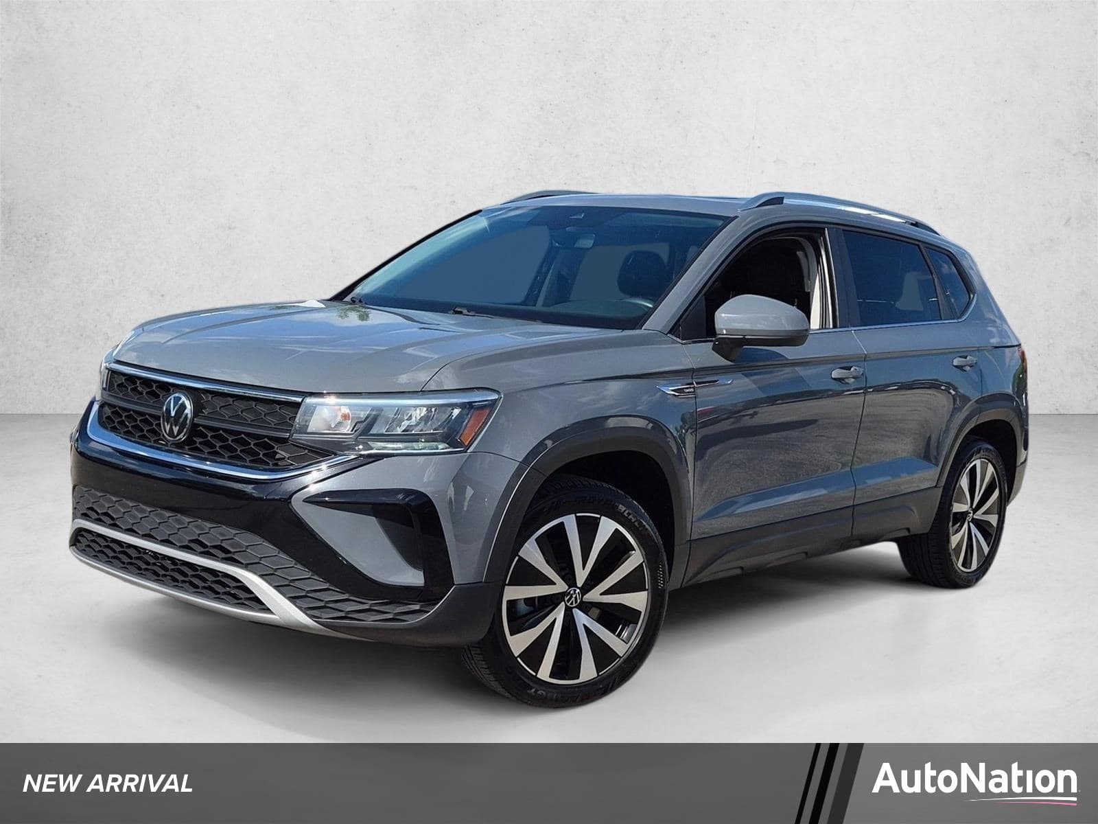 2023 Volkswagen Taos SE — photo 1 of 23