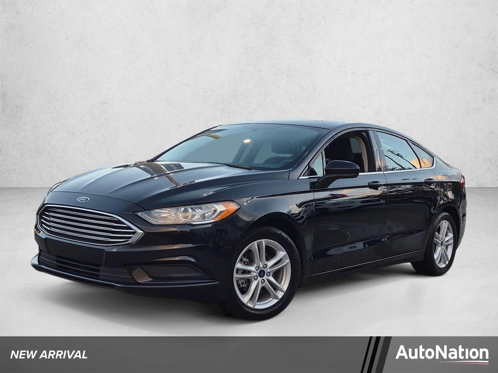 2018 Ford Fusion SE — photo 1 of 20