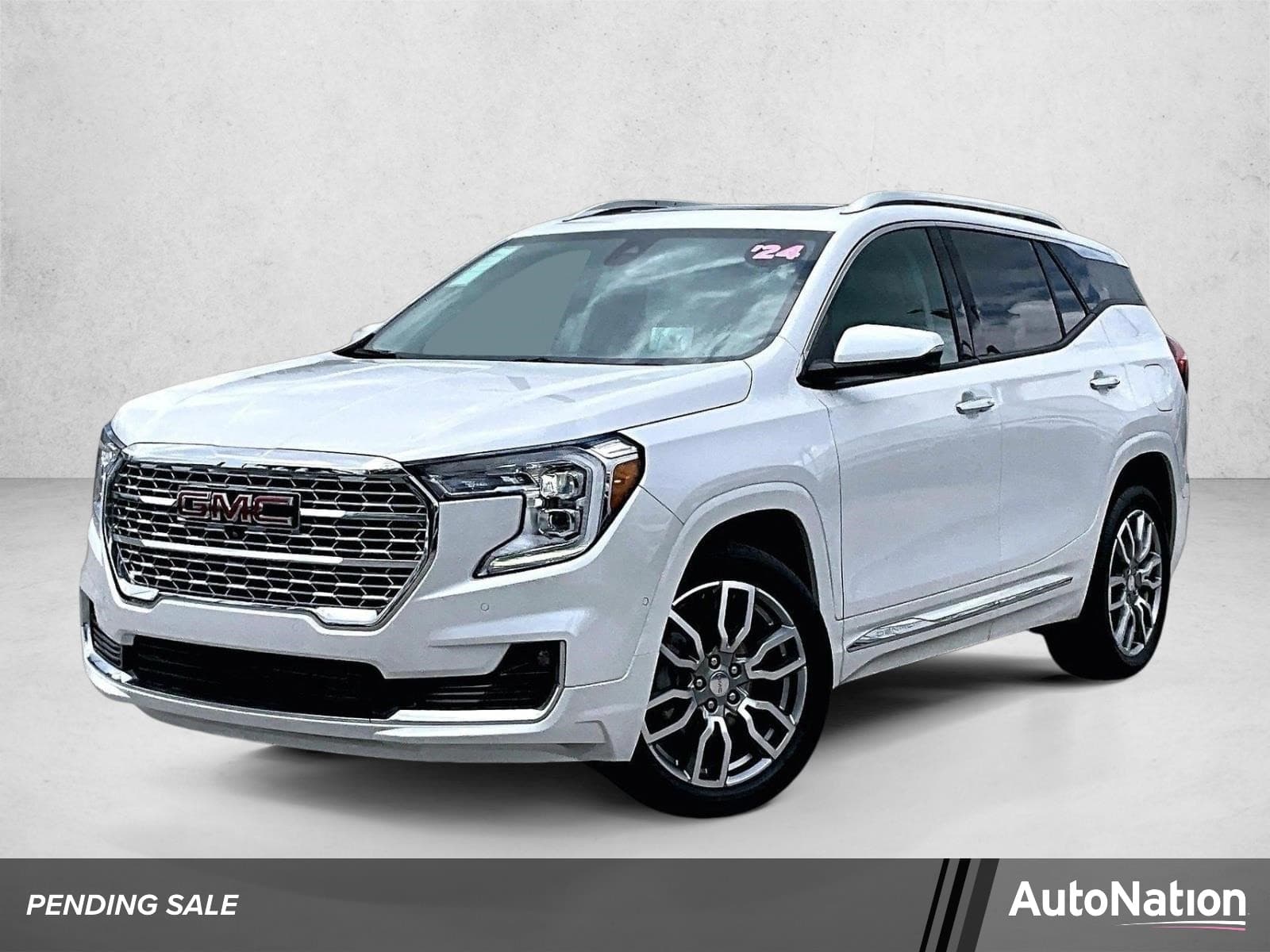 2024 GMC Terrain Denali — photo 1 of 30