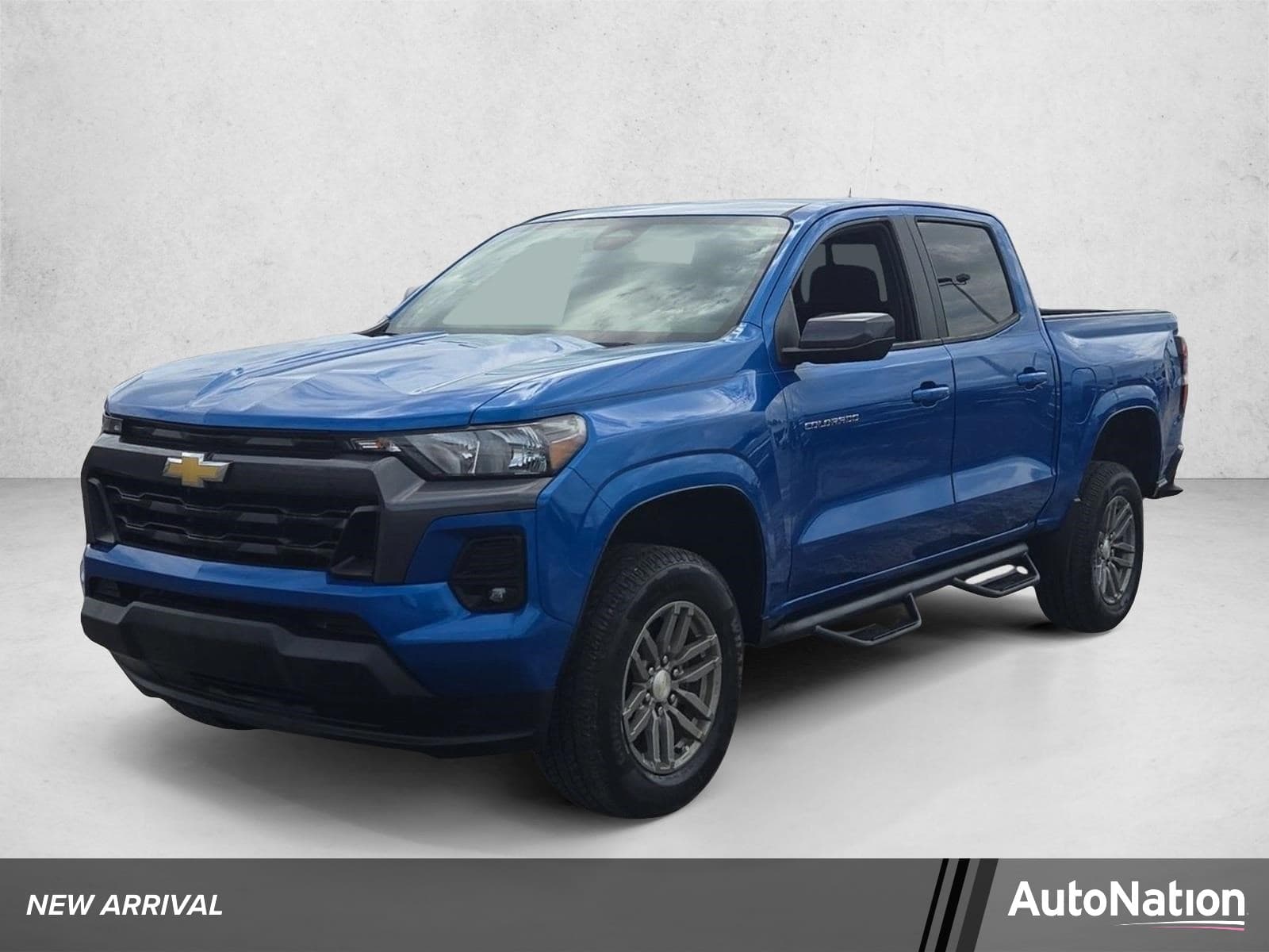 2023 Chevrolet Colorado 2WD LT — photo 1 of 25