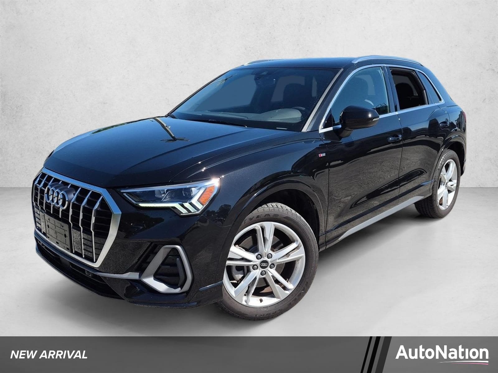 2023 Audi Q3 S line Premium Plus — photo 1 of 15