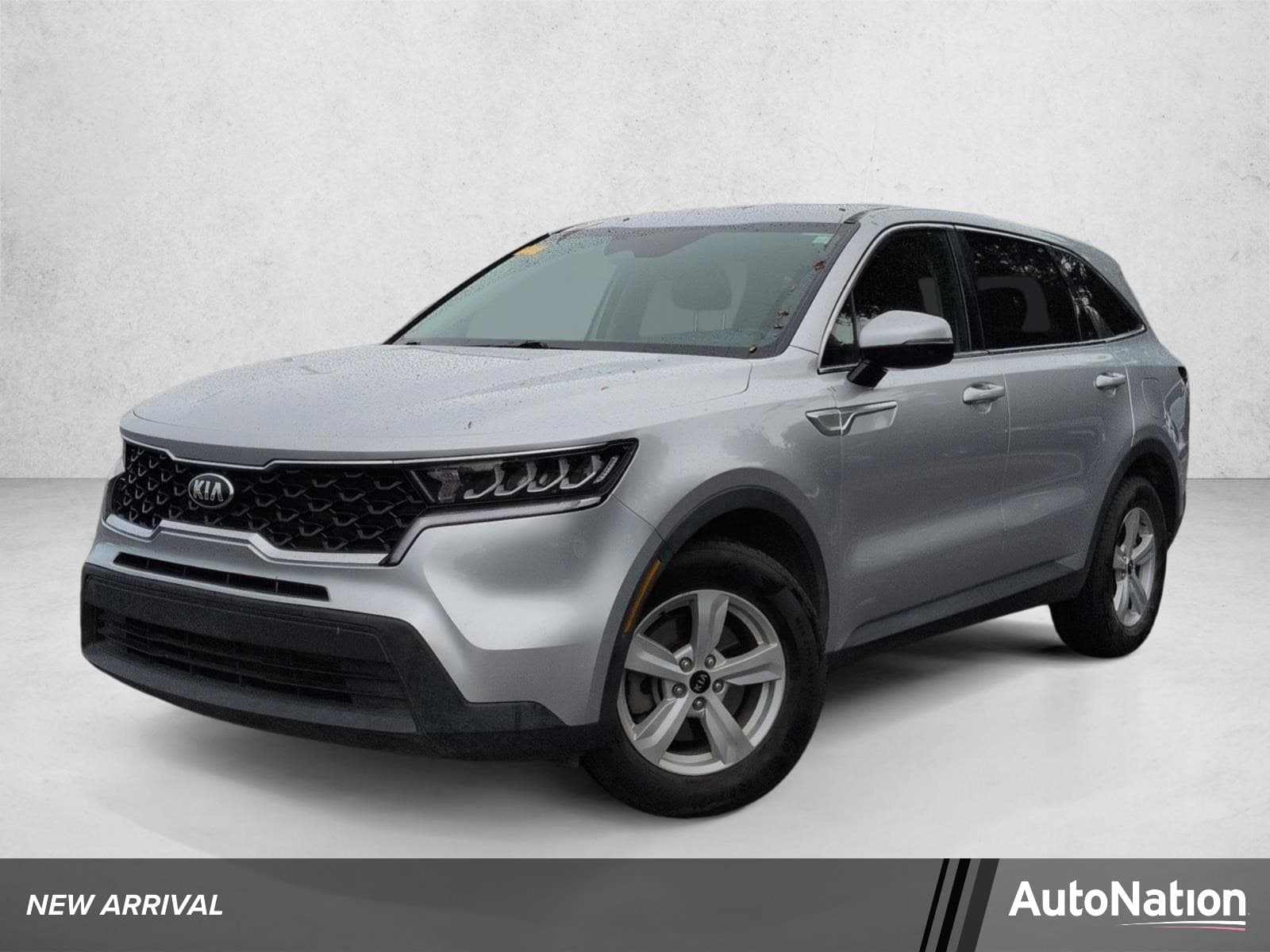 2021 Kia Sorento LX — photo 1 of 20