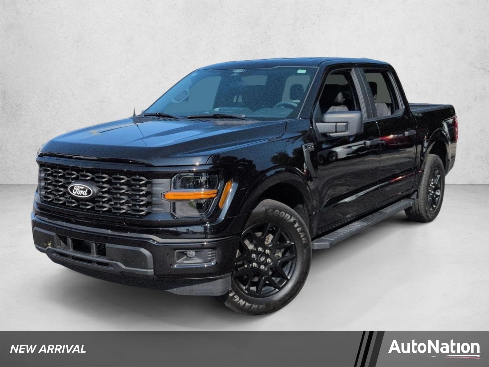 2025 Ford F-150 STX — photo 1 of 20