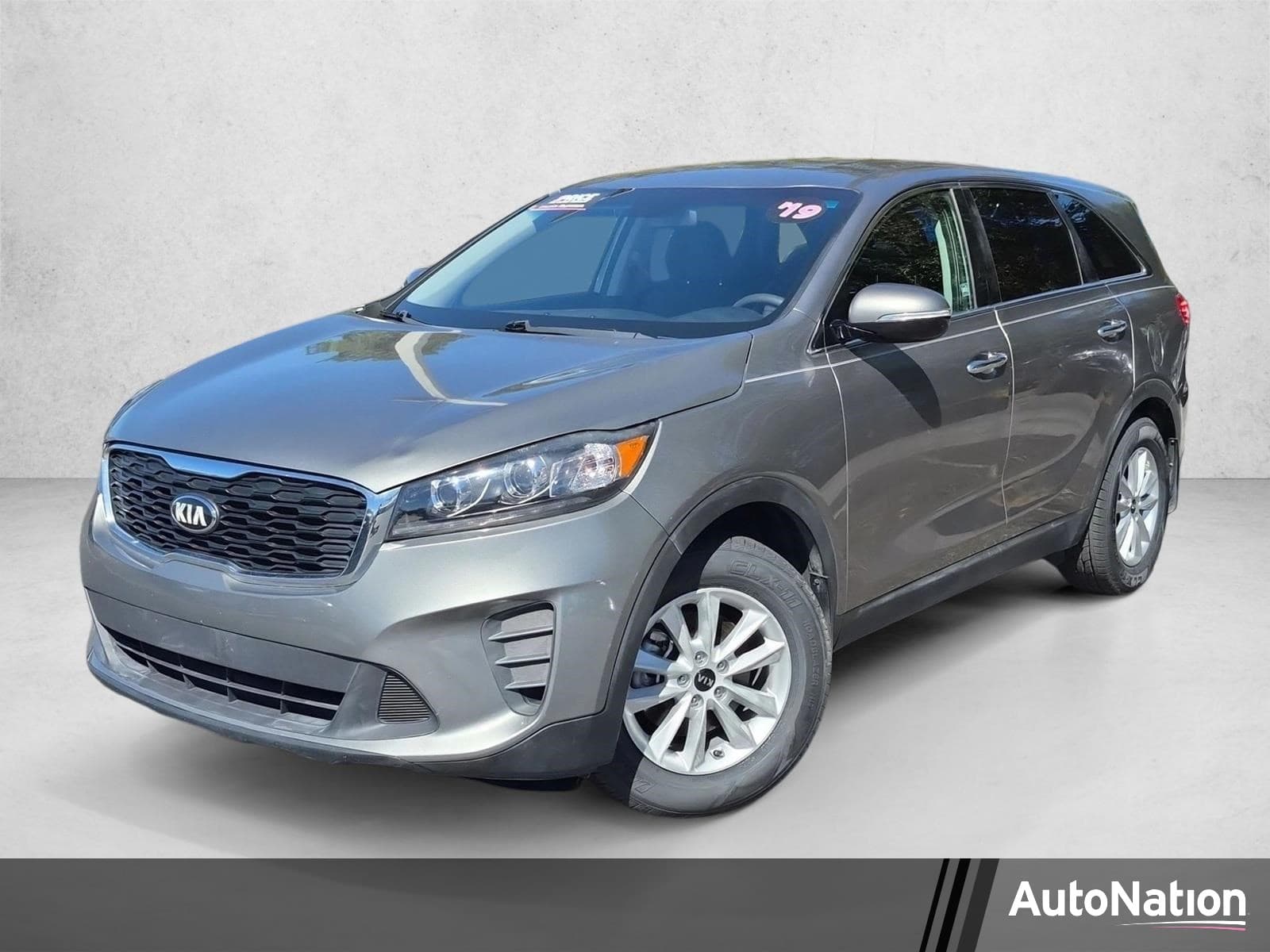 2019 Kia Sorento L — photo 1 of 22