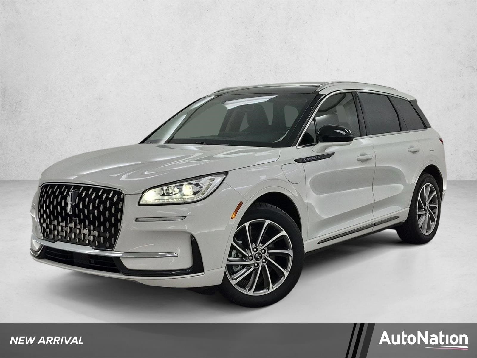 2024 Lincoln Corsair Grand Touring — photo 1 of 30