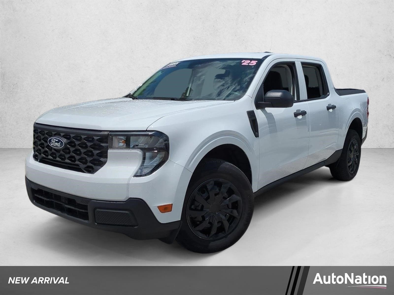 2025 Ford Maverick XL — photo 1 of 23