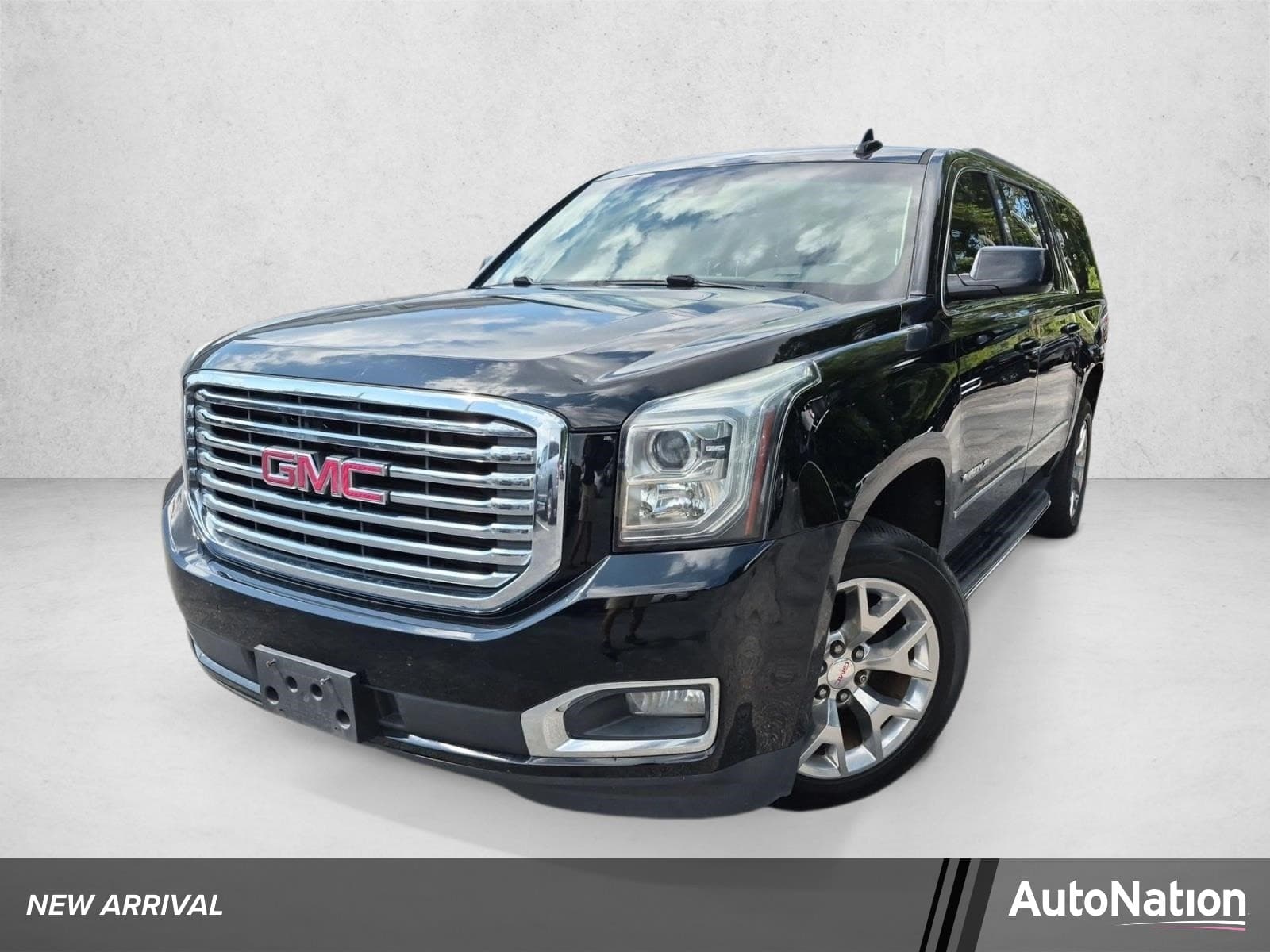 2018 GMC Yukon XL SLT — photo 1 of 18
