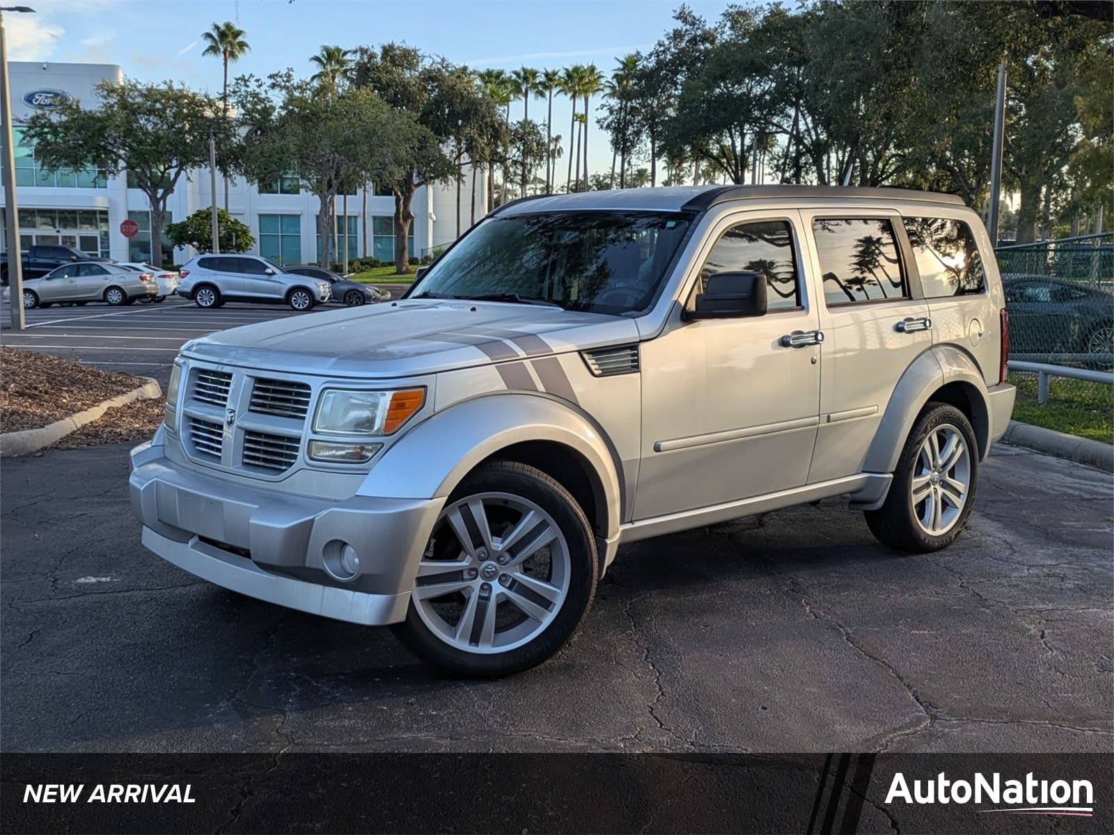 2011 Dodge Nitro Heat — photo 1 of 15