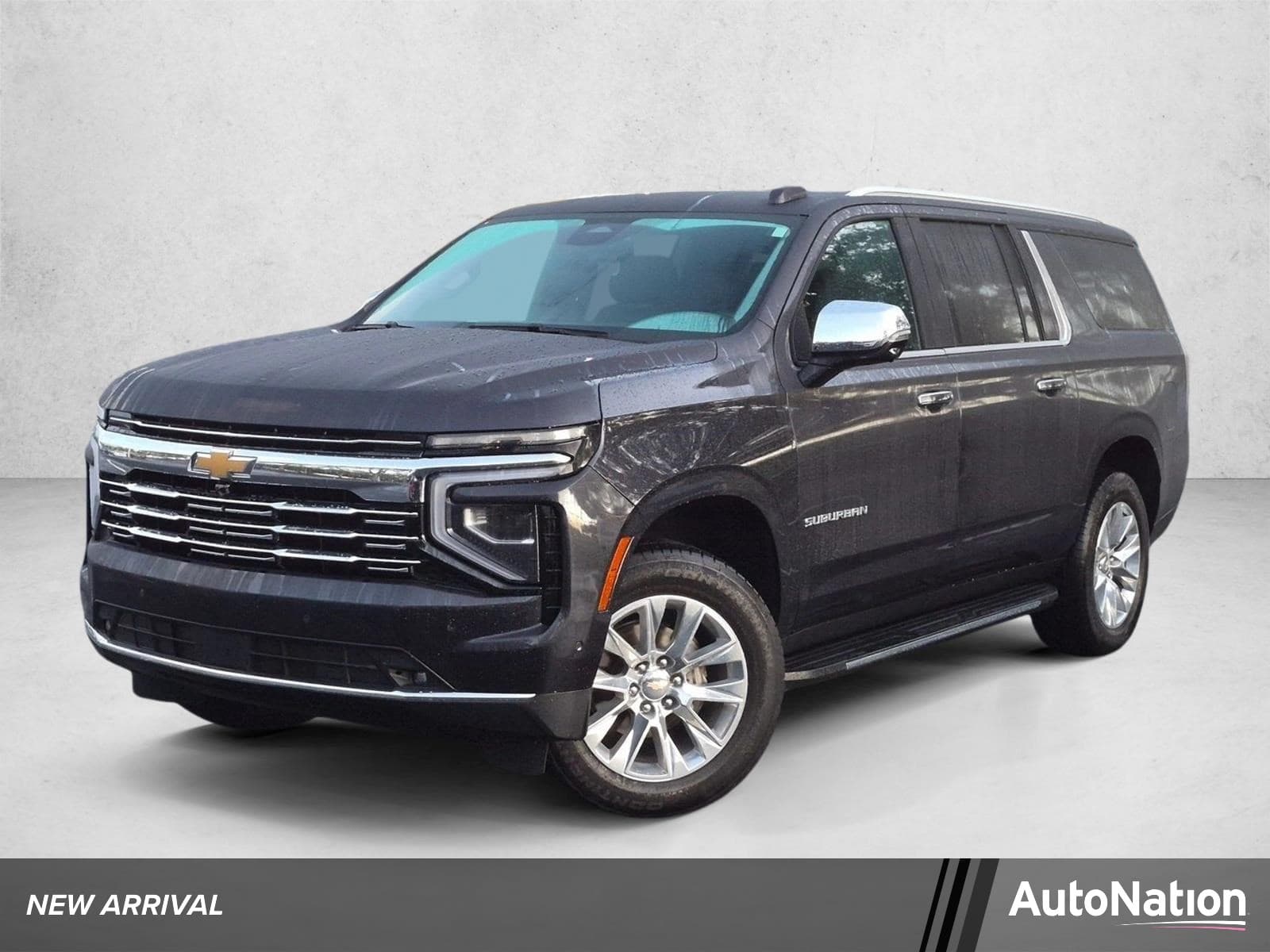 2025 Chevrolet Suburban Premier — photo 1 of 15