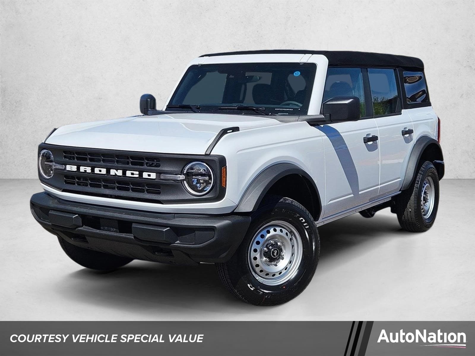 2026 Ford Bronco Base — photo 1 of 24