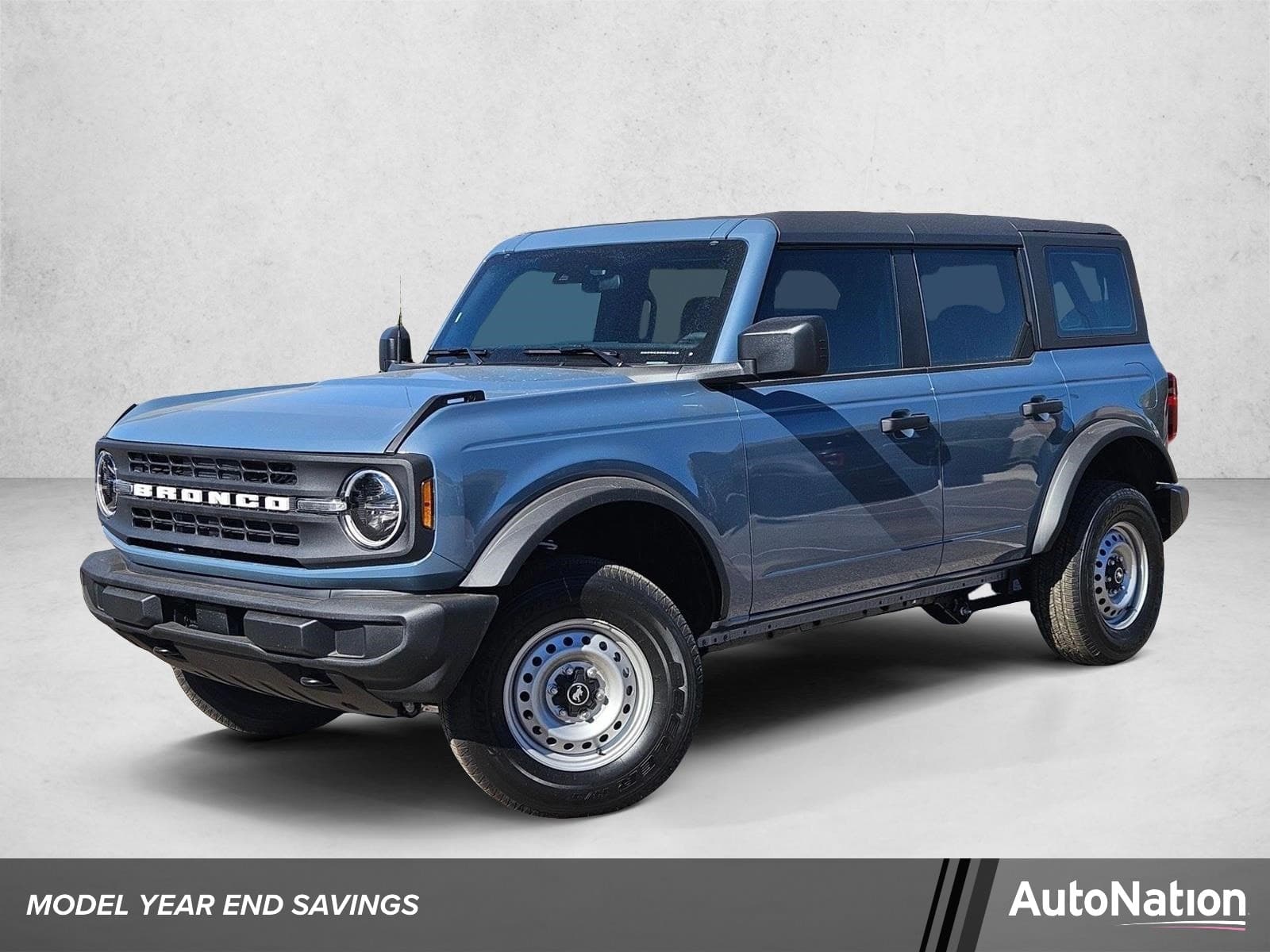 2025 Ford Bronco Base — photo 1 of 24