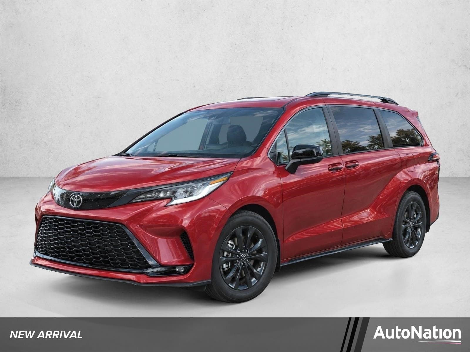2026 Toyota Sienna XSE — photo 1 of 15