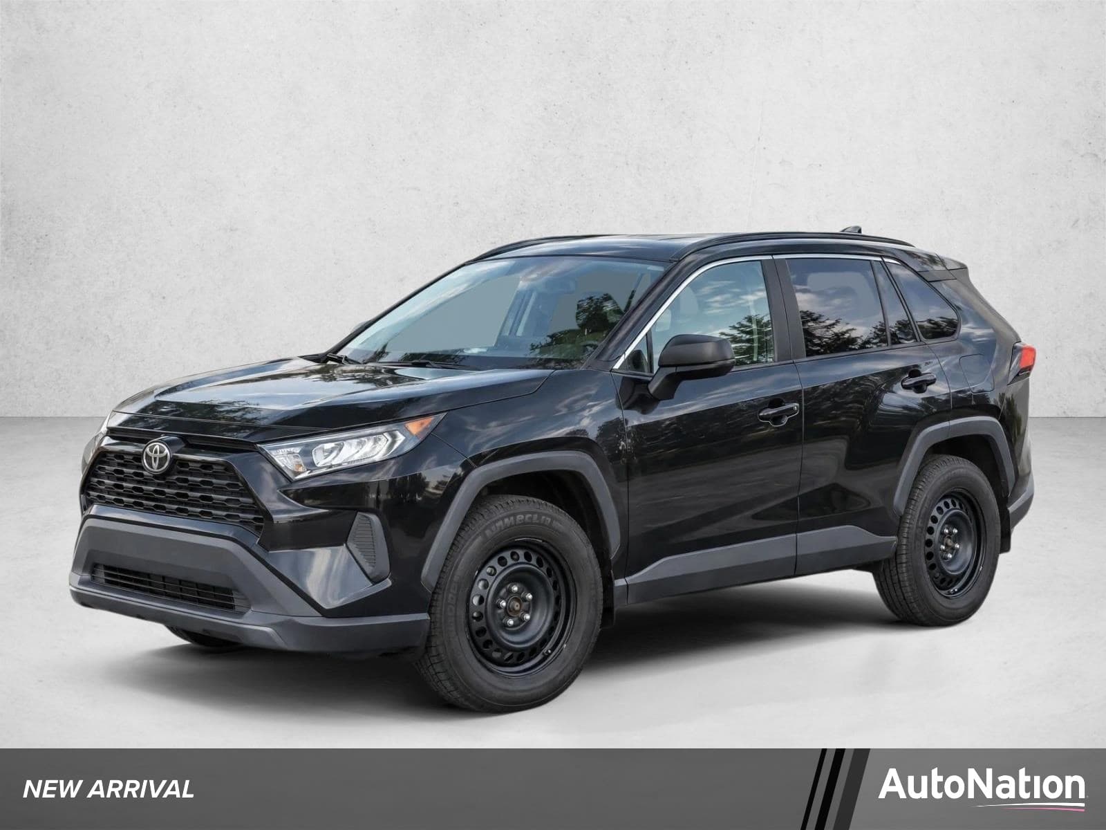 2021 Toyota RAV4 LE — photo 1 of 15