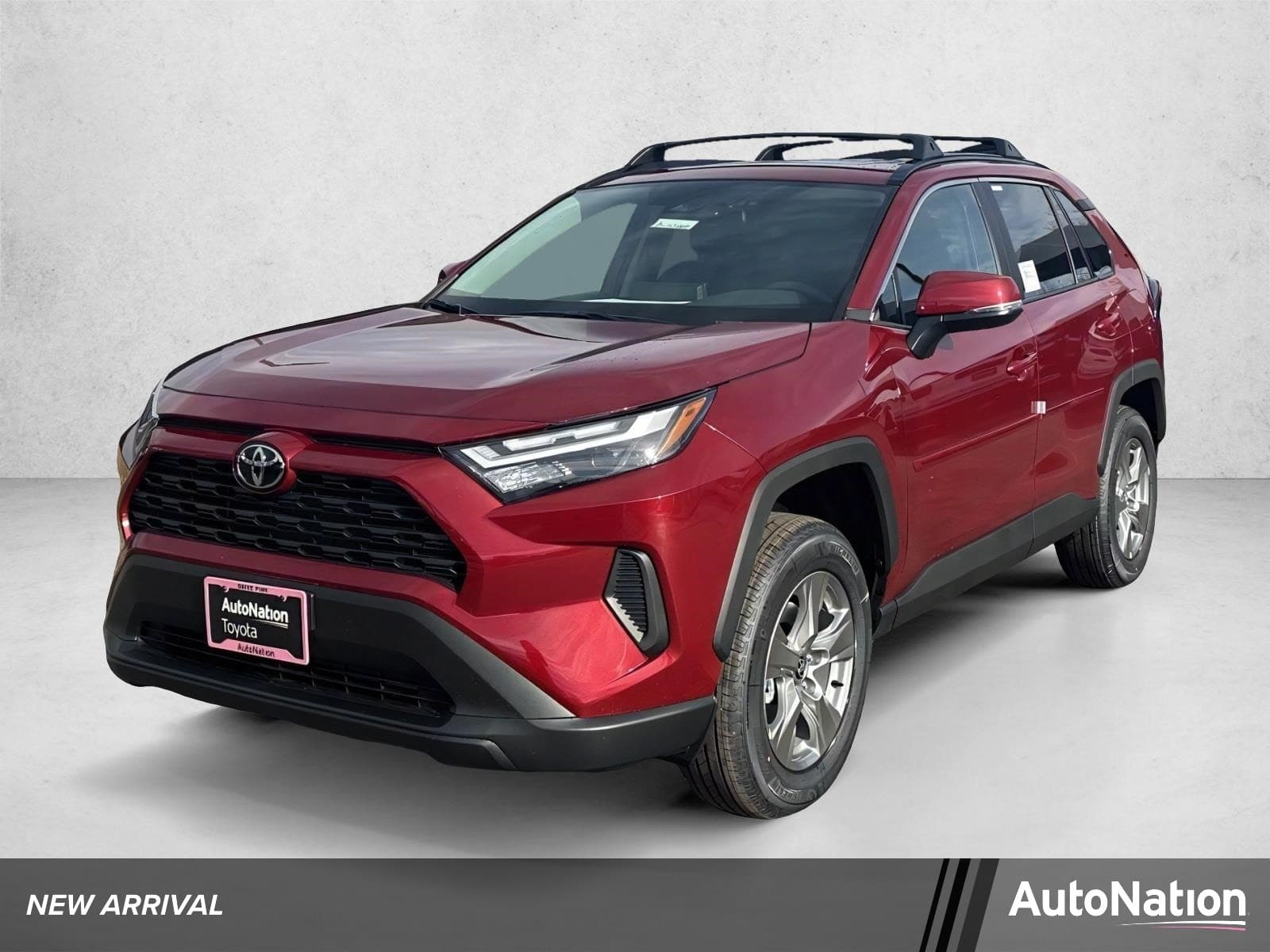 2025 Toyota RAV4 XLE — photo 1 of 16