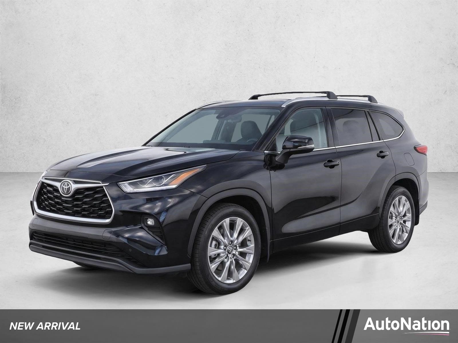 2026 Toyota Highlander Limited — photo 1 of 15