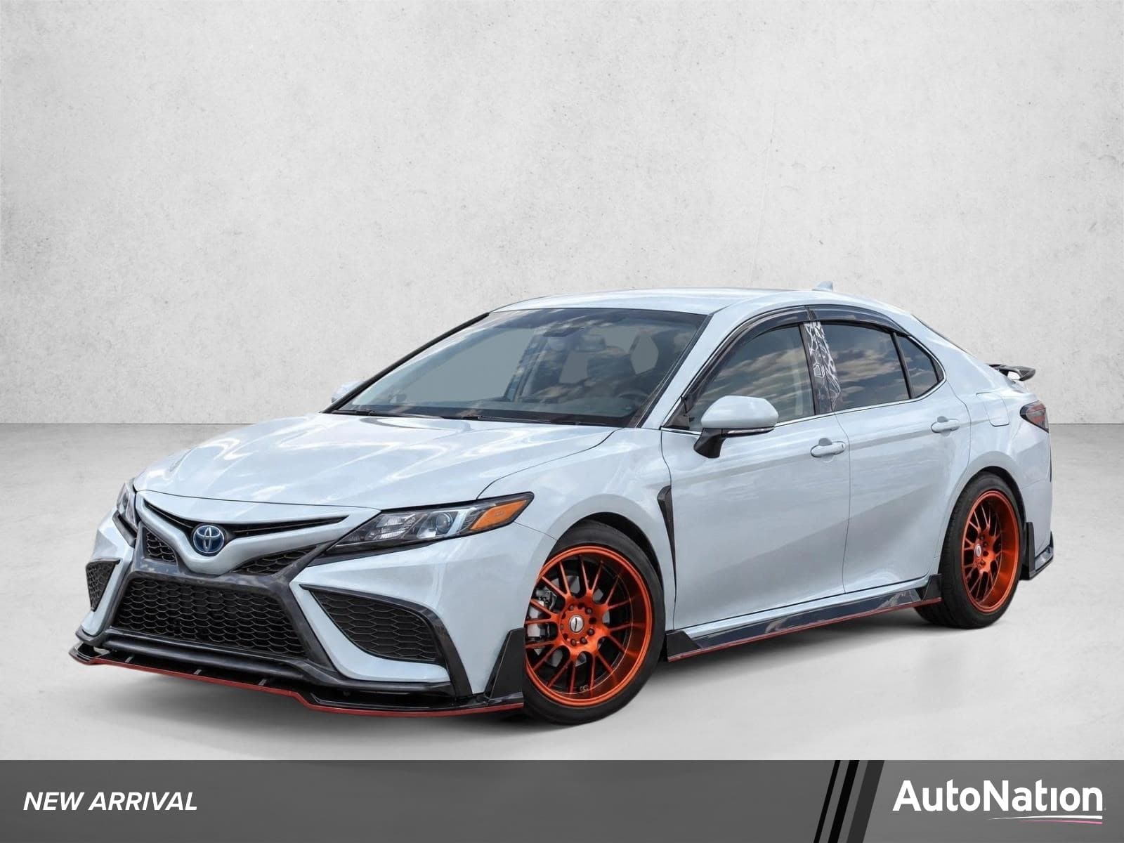 2023 Toyota Camry Base — photo 1 of 27
