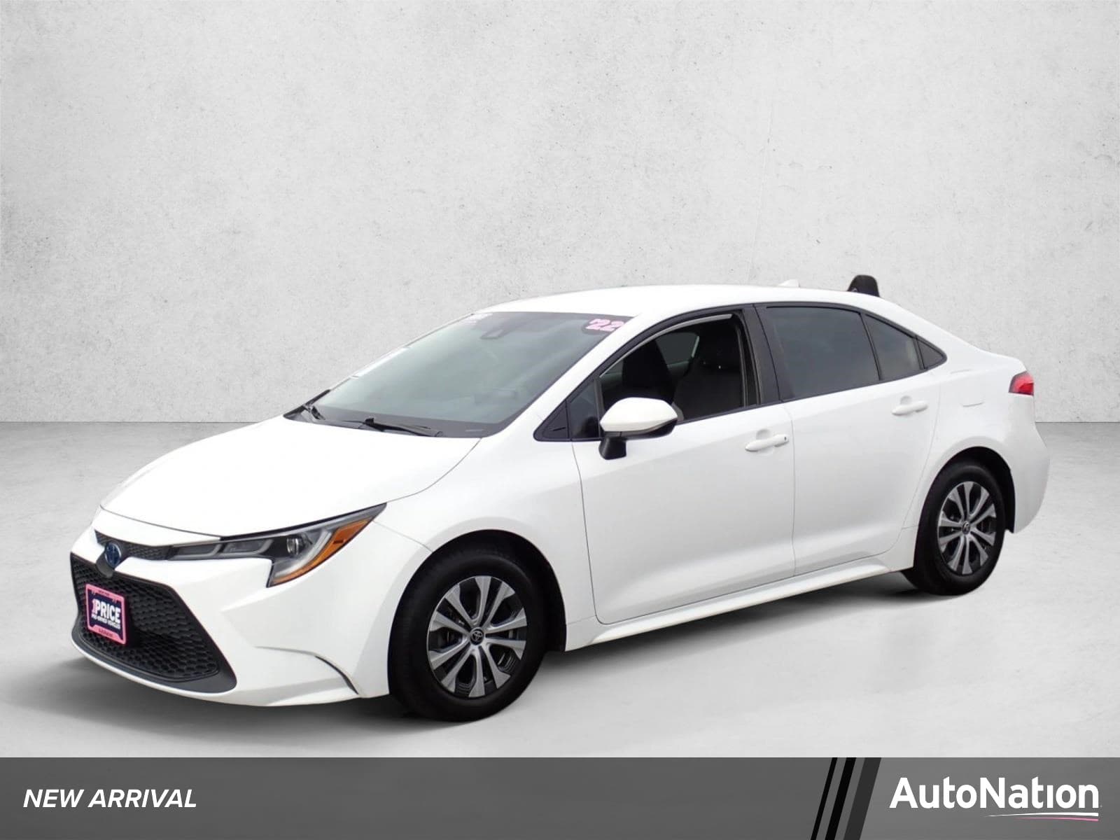 2022 Toyota Corolla Hybrid LE — photo 1 of 22