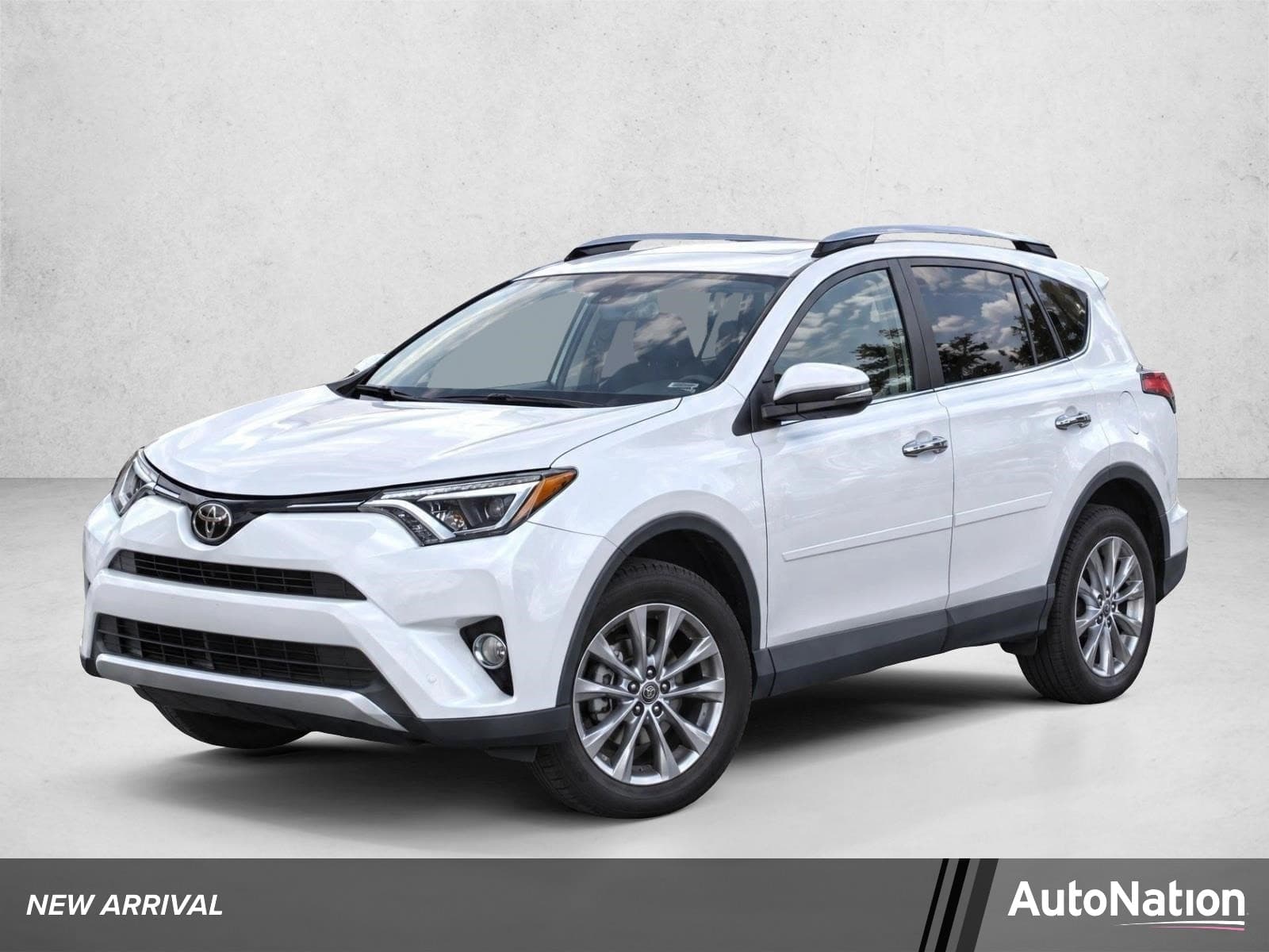 2017 Toyota RAV4 Limited — photo 1 of 26