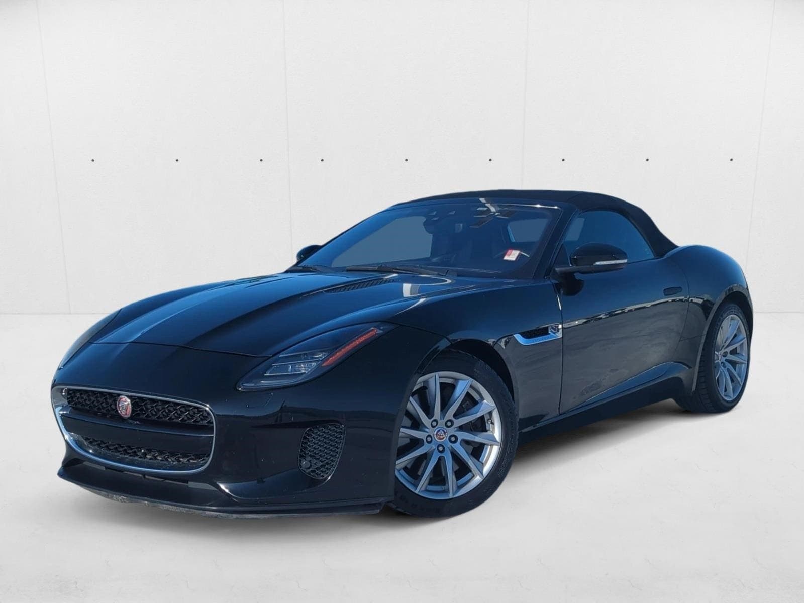 Foto de 2019 Jaguar F-TYPE P340