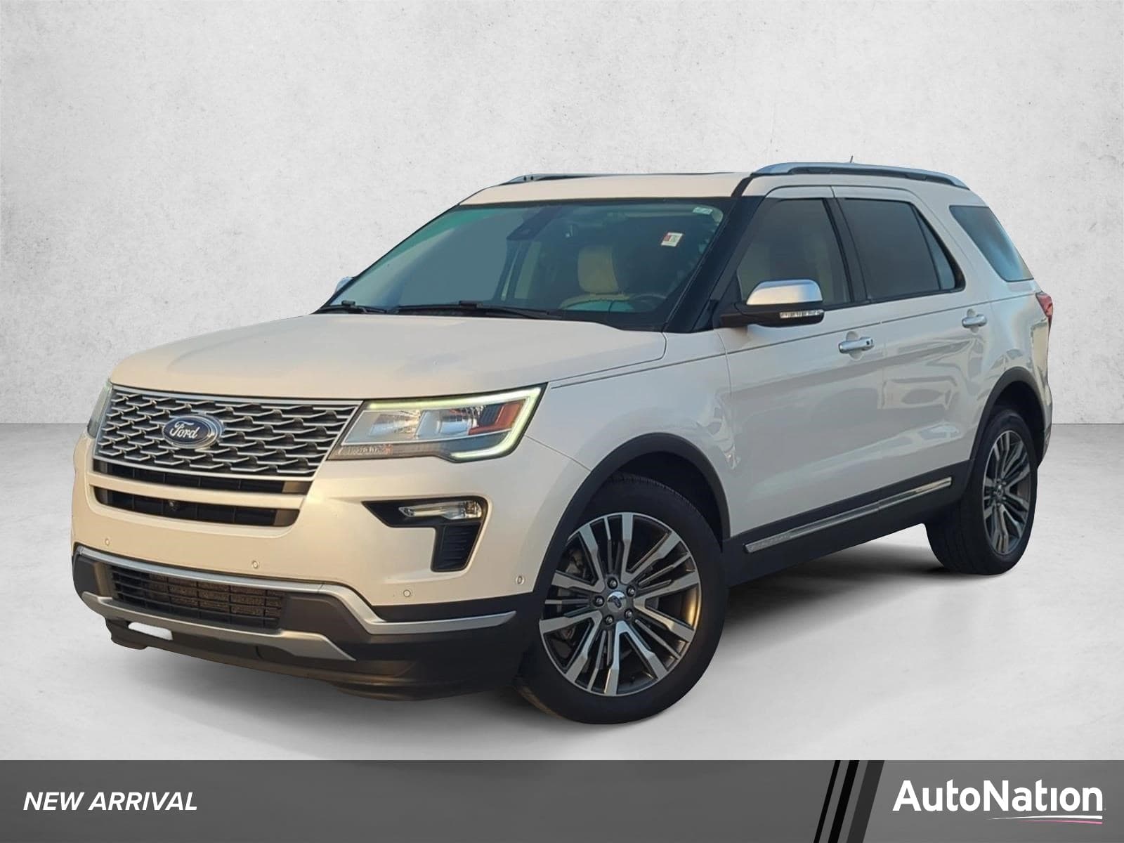 2019 Ford Explorer Platinum — photo 1 of 27