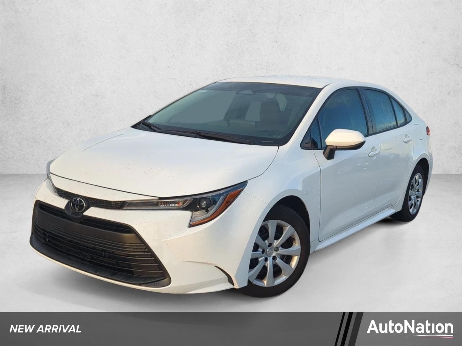 2024 Toyota Corolla LE — photo 1 of 28