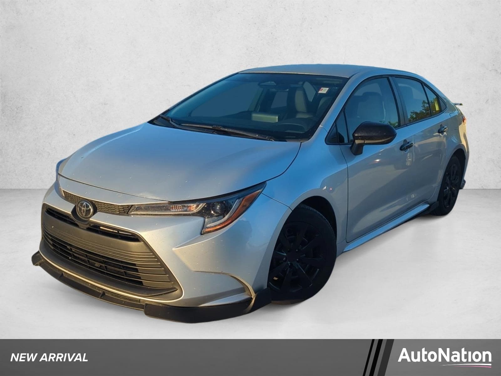 2025 Toyota Corolla LE — photo 1 of 27