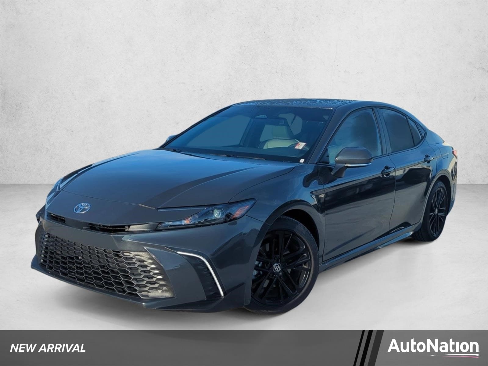 2026 Toyota Camry SE — photo 1 of 28