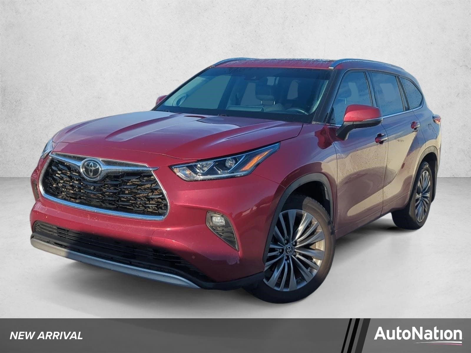 2021 Toyota Highlander Platinum — photo 1 of 28