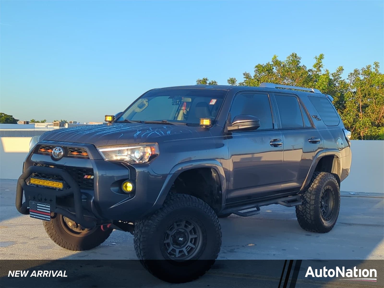 2016 Toyota 4Runner SR5 — photo 1 of 26