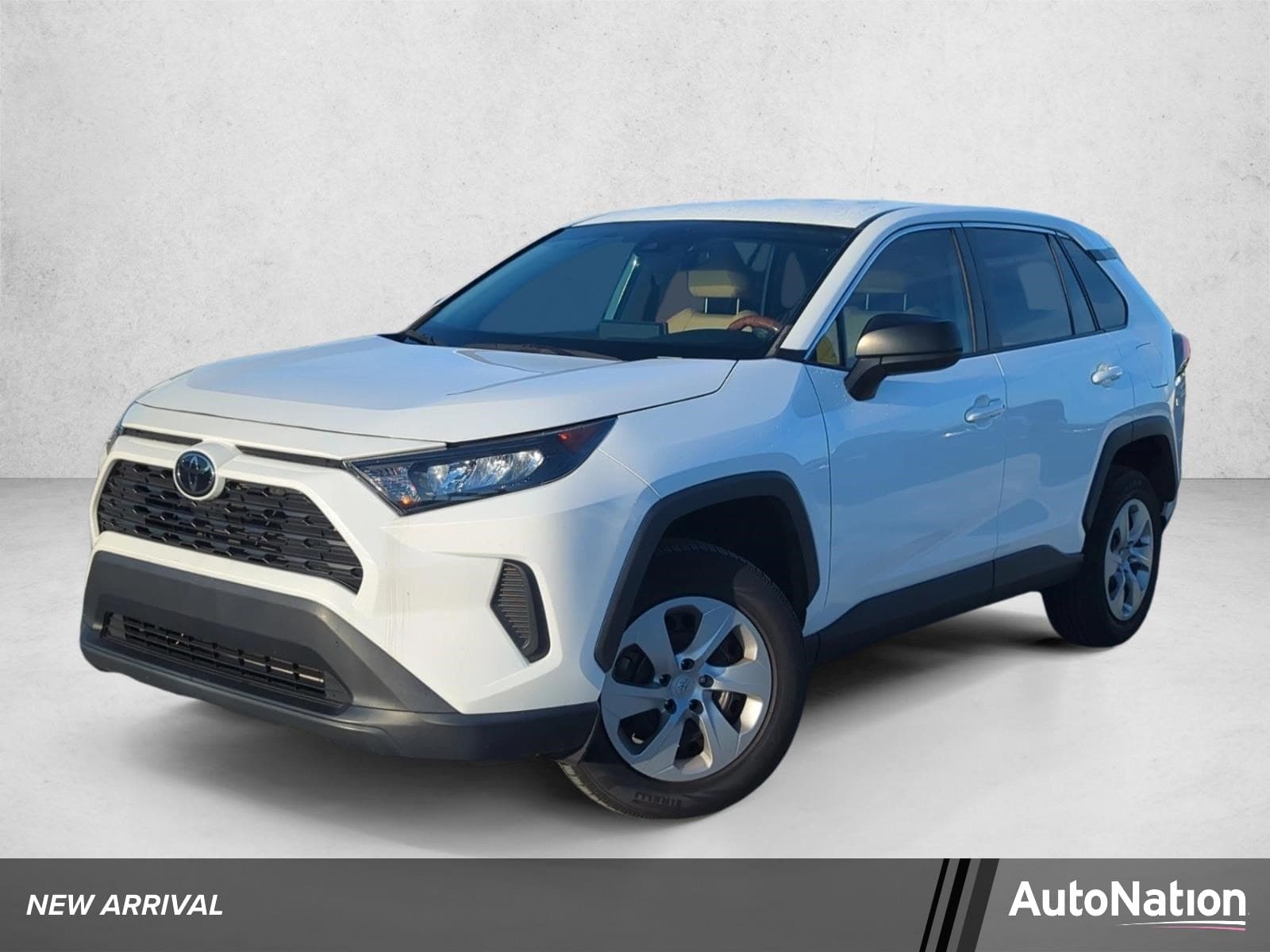 2022 Toyota RAV4 LE — photo 1 of 23