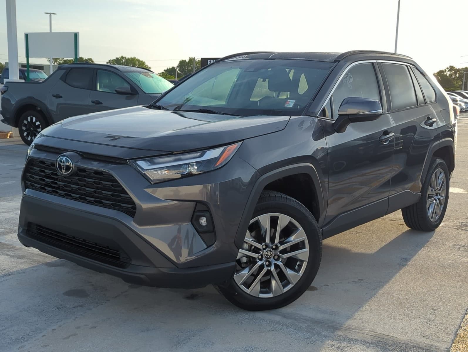 2023 Toyota RAV4 XLE Premium — photo 1 of 26