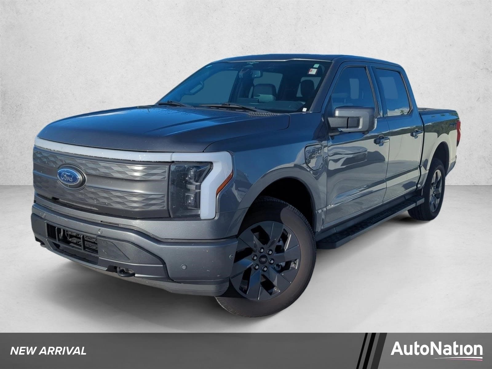 2023 Ford F-150 Lightning Base — photo 1 of 22