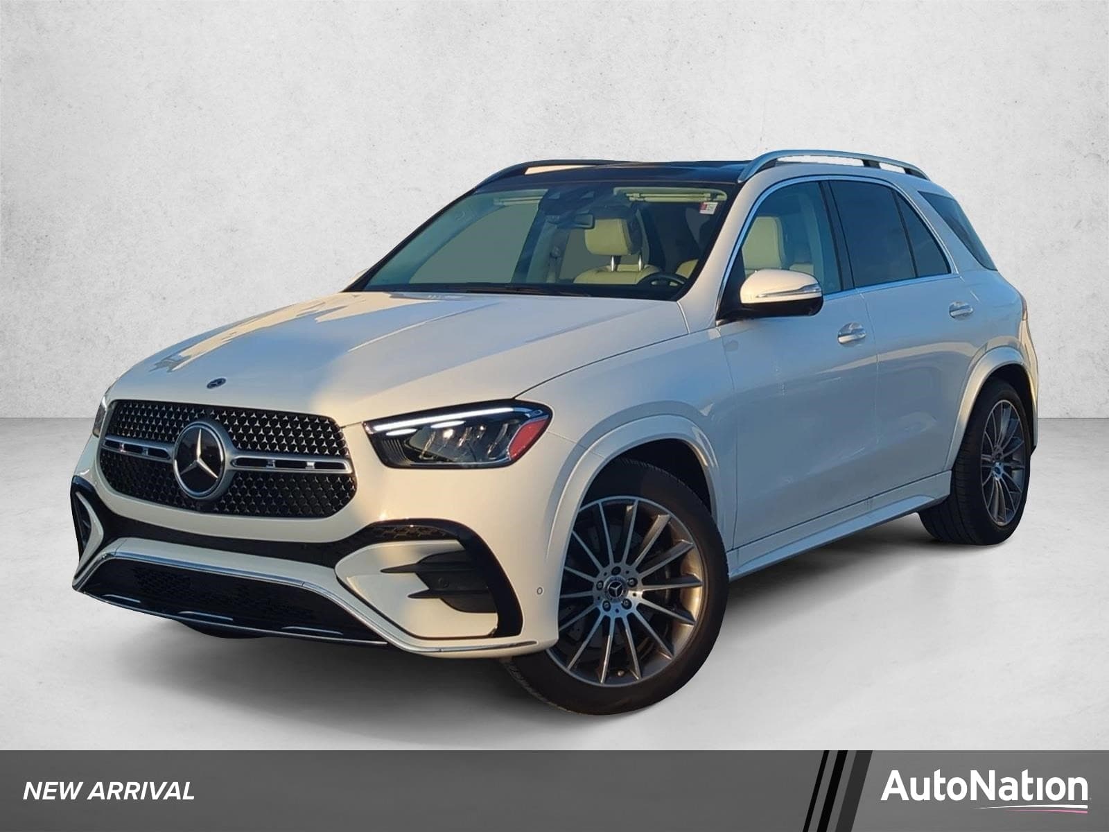 2025 Mercedes-Benz GLE Base — photo 1 of 27