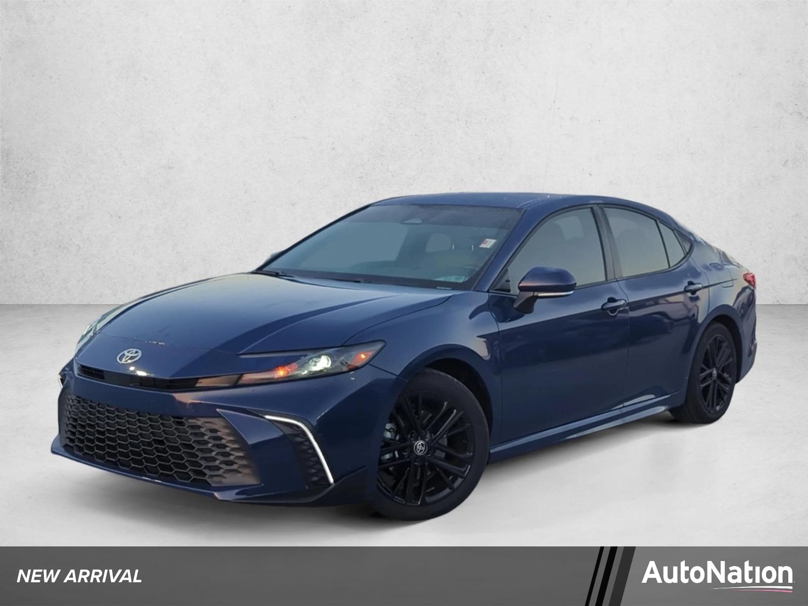 2026 Toyota Camry SE — photo 1 of 25