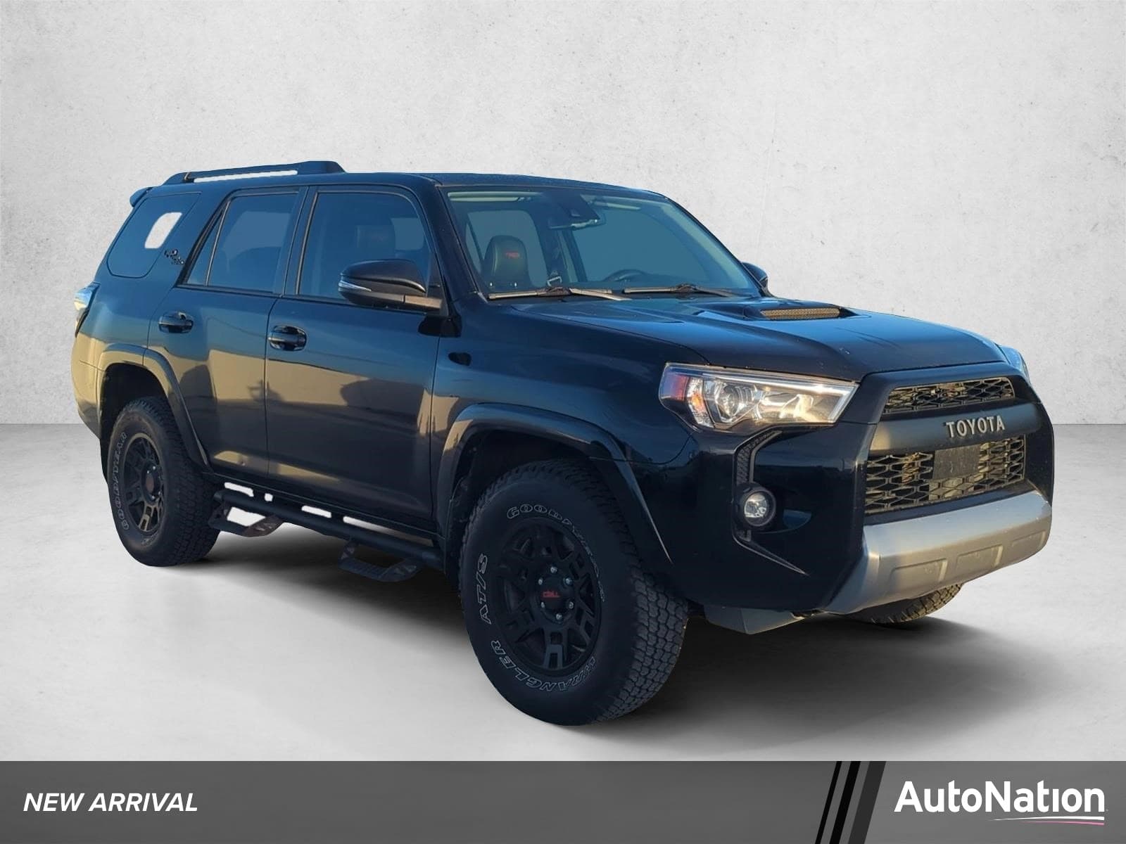 2023 Toyota 4Runner TRD Off Road Premium — photo 1 of 23