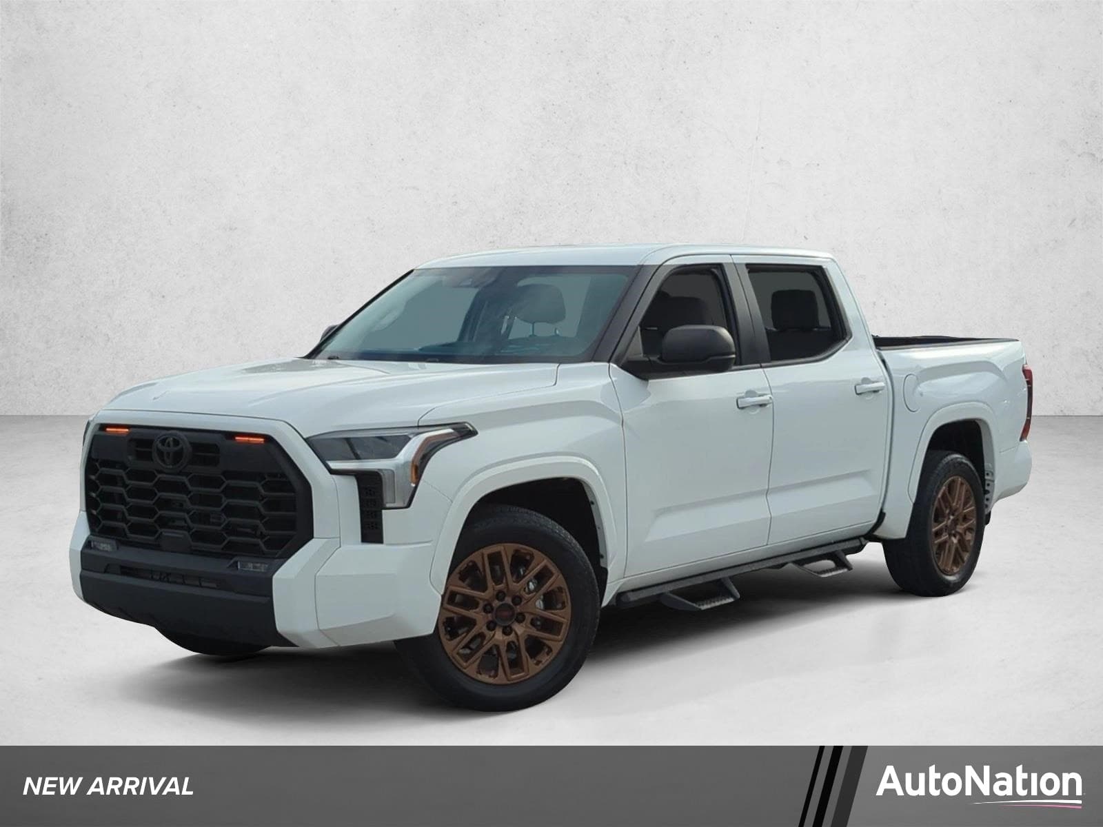2024 Toyota Tundra 4WD SR5 — photo 1 of 24