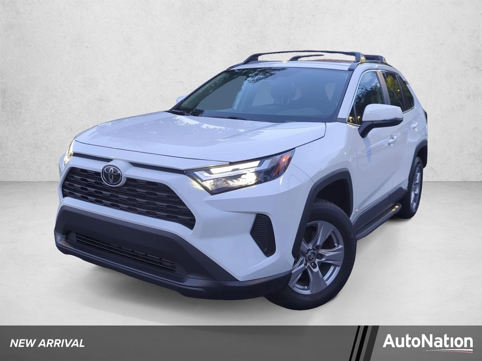 2025 Toyota RAV4 XLE — photo 1 of 30