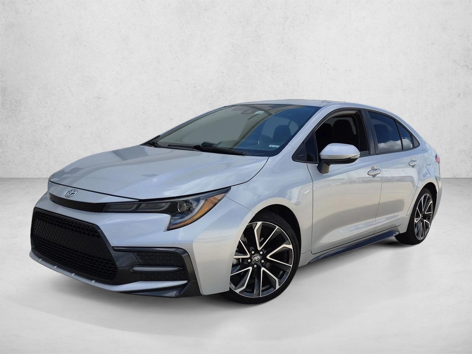2020 Toyota Corolla SE — photo 1 of 15