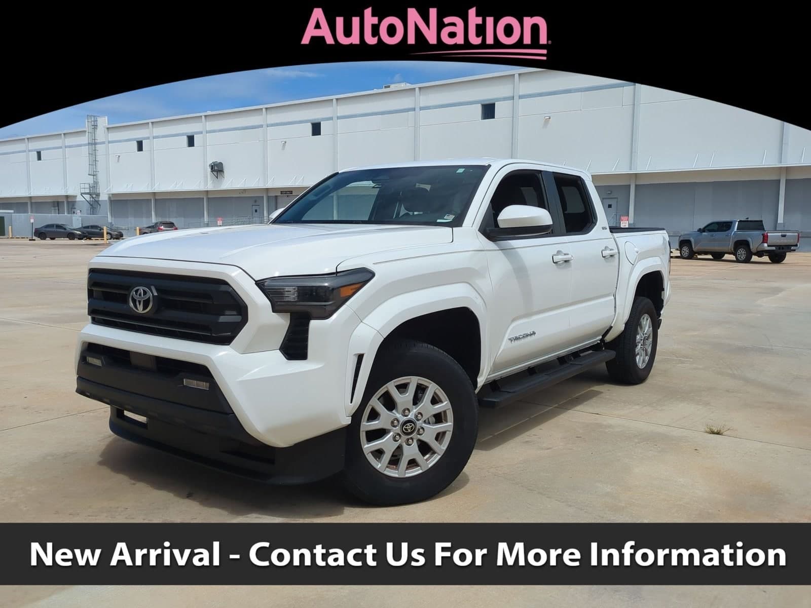 2025 Toyota Tacoma 2WD SR5 — photo 1 of 15