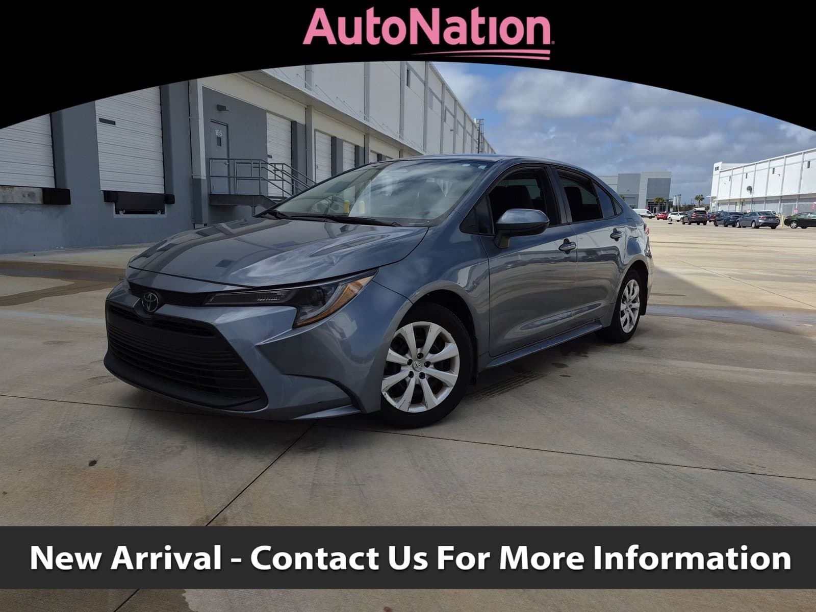 2025 Toyota Corolla LE — photo 1 of 16